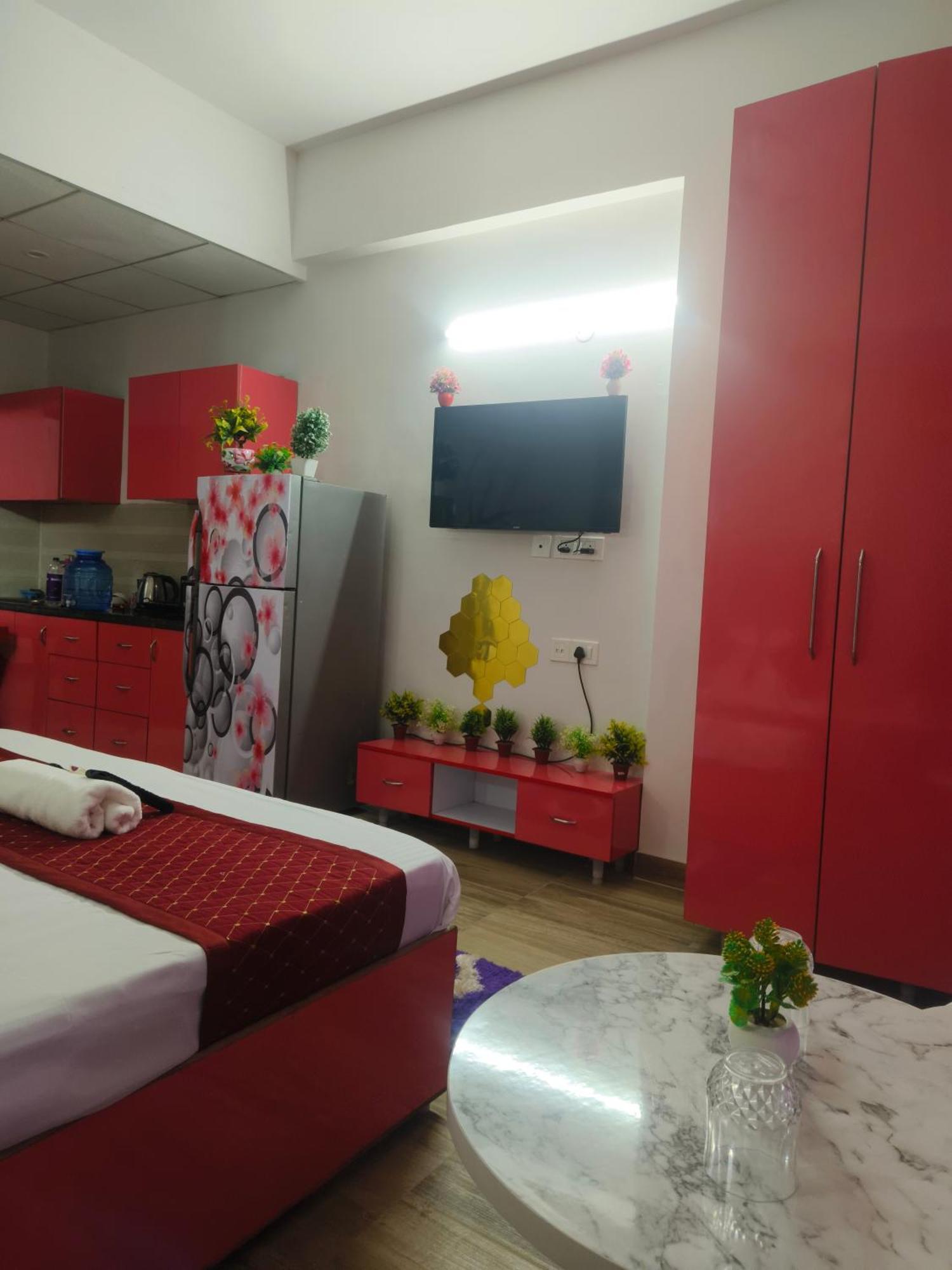 Studio Apartment By La Valentino Near Expo Mart Greater Noida Luaran gambar